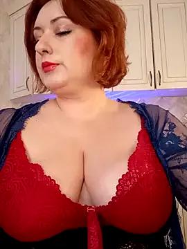 mom4you on StripChat 
