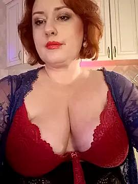 mom4you on StripChat 