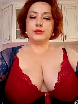 mom4you on StripChat 