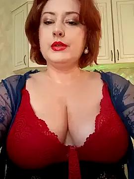 mom4you on StripChat 