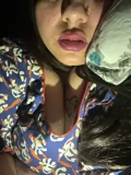 Myra_Desire69 — Boobs Oiling In Public