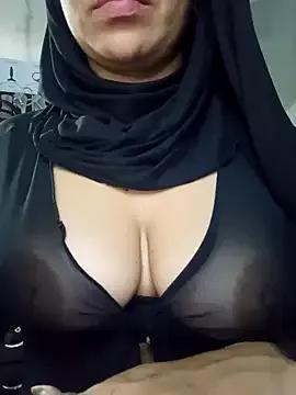 nadia__abaud on StripChat 