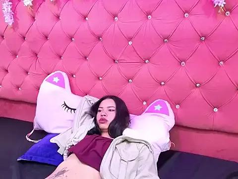 Freechat Nanis_James on StripChat