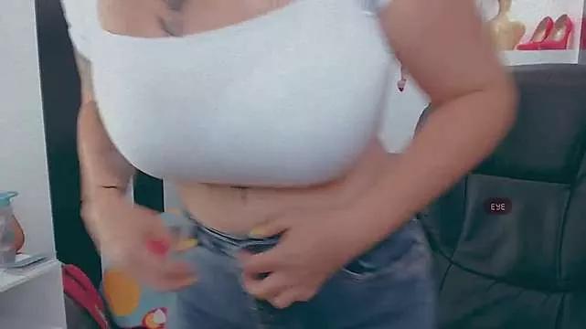 natalygolden69 on StripChat 