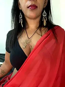 Freechat naughtyjaanu on StripChat