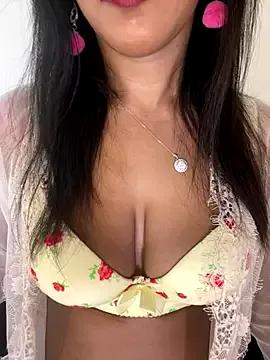 Freechat naughtyjaanu on StripChat