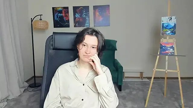 NenaBriand on StripChat 