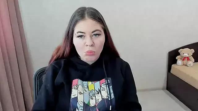 NicoleColly on StripChat 