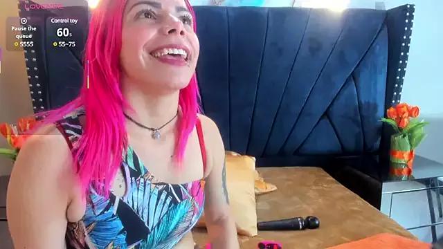 NIKI_SANTANA on StripChat 