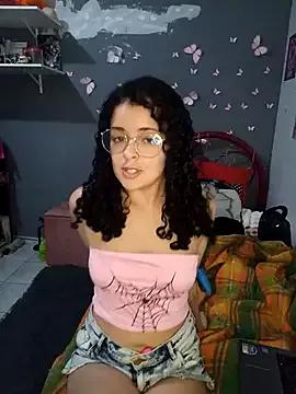 NinaSweet2 on StripChat 