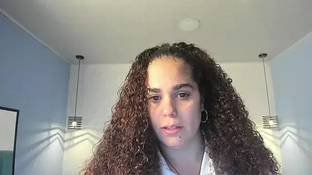 Freechat ninna_curly on StripChat