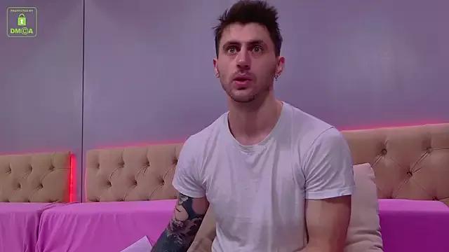Oscar_Miller on StripChat 