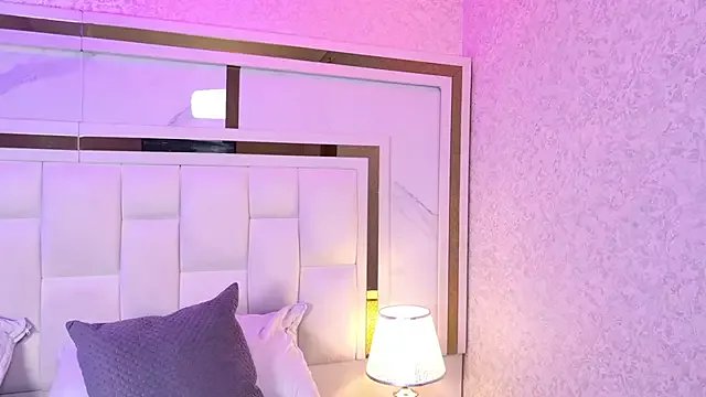 Freechat paulina_cano on StripChat