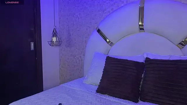 Freechat paulina_cano on StripChat