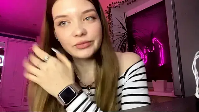 PowderedTalc — show ass