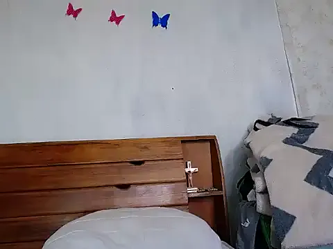 Princess_Ariahsquirty — @Goal big fountain@SQUIRT :333 follow me