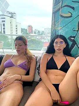 Freechat PussyLoversShow on StripChat