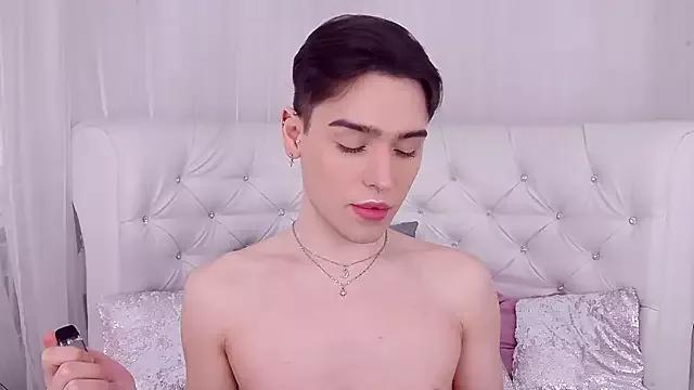 RobbyCharming on StripChat 
