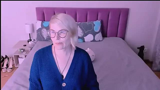 Private sabrinamacmarren on StripChat