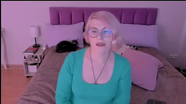 Private sabrinamacmarren on StripChat