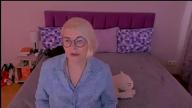 Private sabrinamacmarren on StripChat