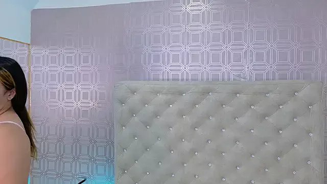 Freechat Sara_Desire on StripChat