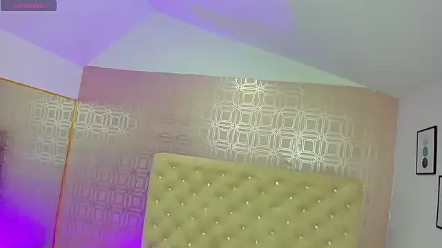 Freechat Sara_Desire on StripChat