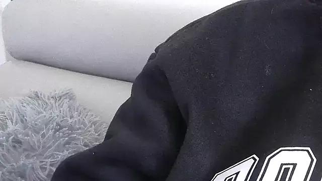 sarametisse26 on StripChat 