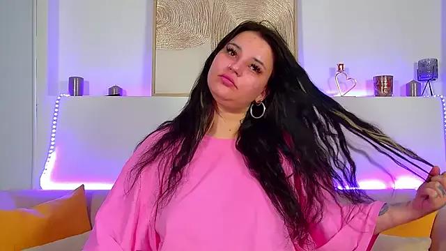SaraOswald on StripChat 