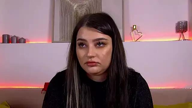 SaraOswald on StripChat 
