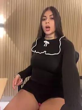 Sarasanders_4 on StripChat