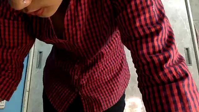 Freechat School_girl21 on StripChat