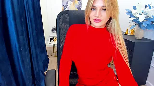 SelenaeMoore on StripChat 