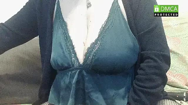 sexy_tettona on StripChat 