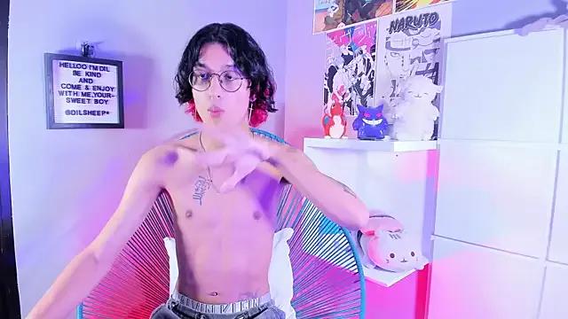 SheepyBoyx on StripChat 