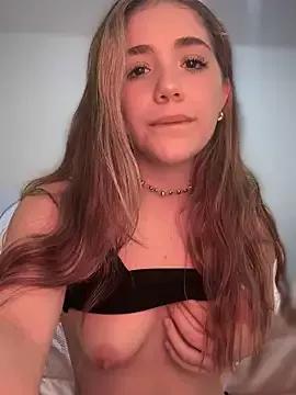 ShelbyHagen on StripChat