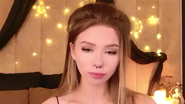 Sierra_Fane on StripChat