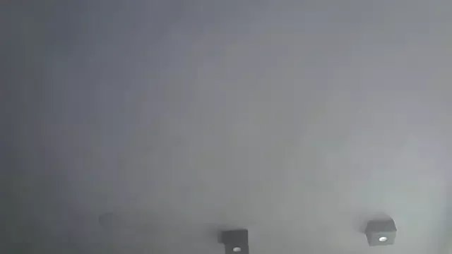 Freechat SkinnyKitten on StripChat