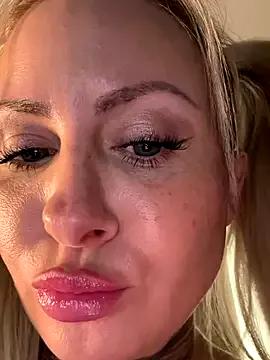 Freechat Sophi_Spice on StripChat