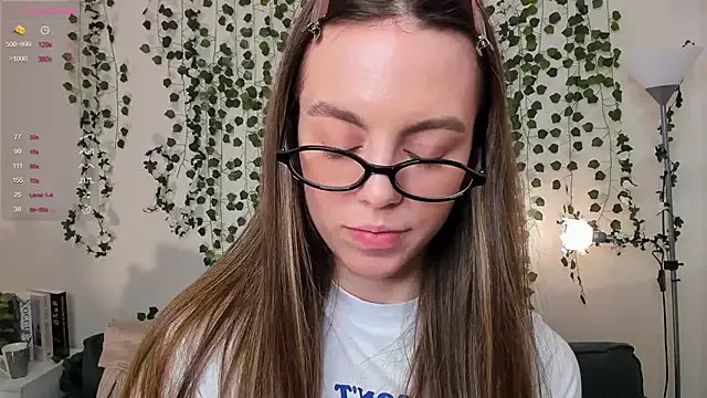 Freechat sweet_and_flirt on StripChat