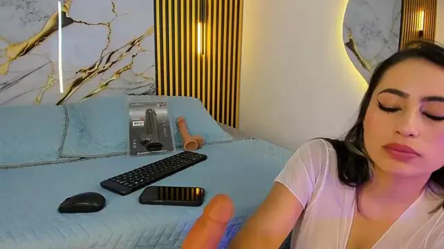 sweet_flame_ on StripChat 
