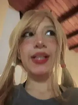 Group SweetBunnyGF on StripChat