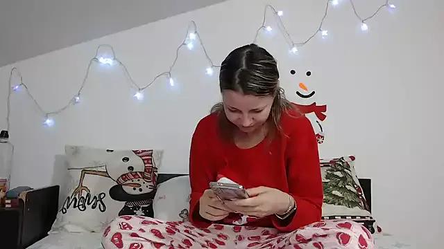 SweetMaddy888 on StripChat 