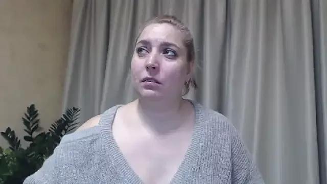 sweetpussy13 on StripChat 