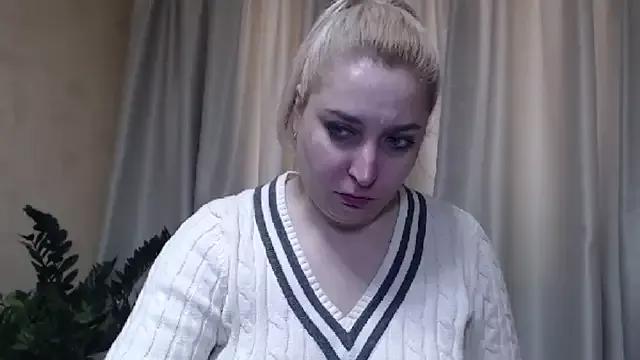 sweetpussy13 on StripChat 