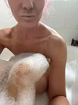 SweetSolez on StripChat 