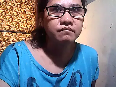 Freechat sweetsosie18 on StripChat