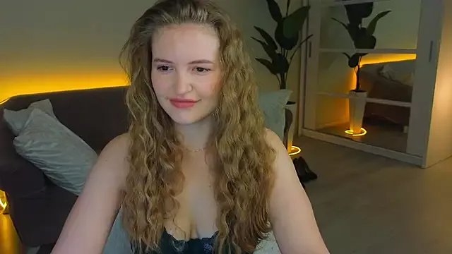 Private TesssaHart on StripChat