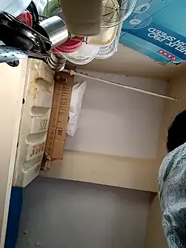 Group thanusi_2 on StripChat