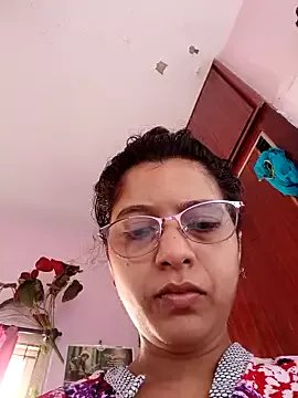 Group thanusi_2 on StripChat